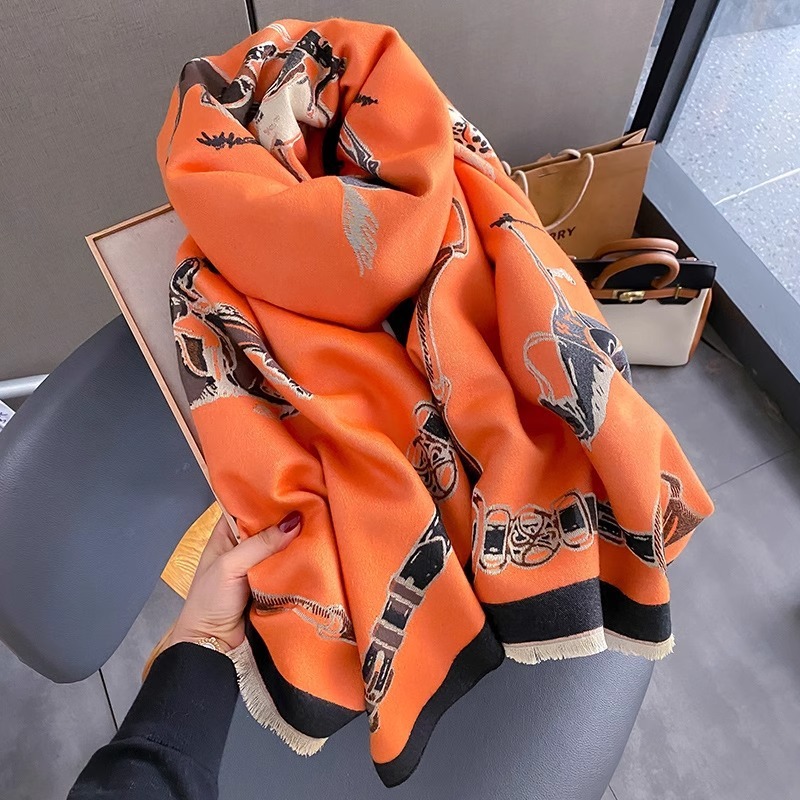 Retro Rider Horse Imitation Ca - Cashmere Scarf 评论和价格